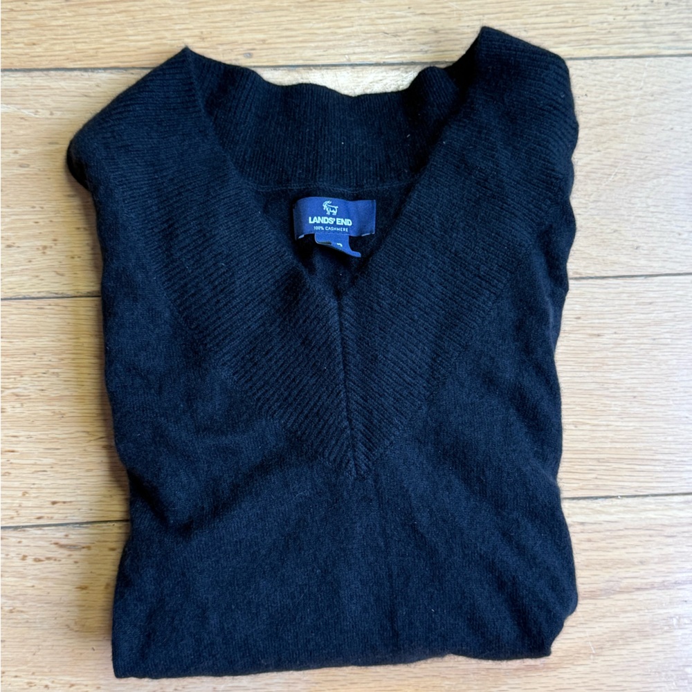 Lands’ End Black Wool Blend V-Neck Sweater - Size MP